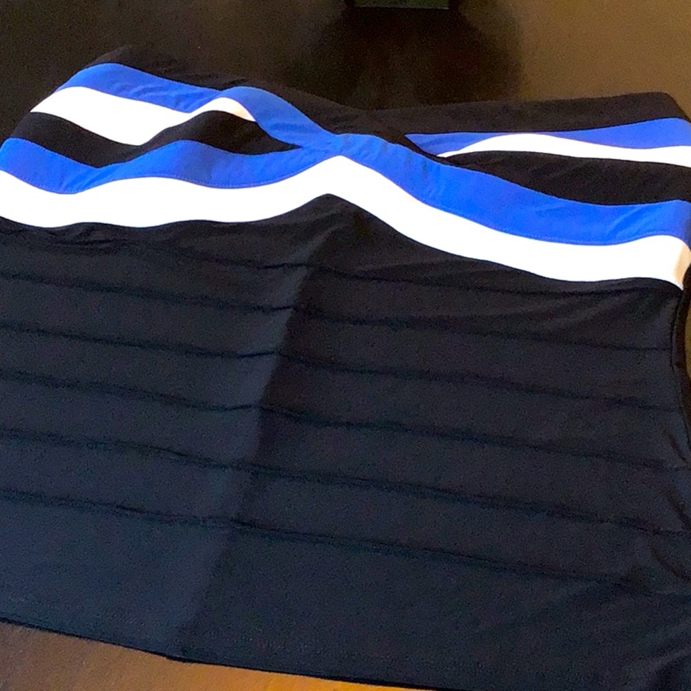 TORRID BLUE, BLACK&WHITE STRAPLESS TOP W/PLEATS